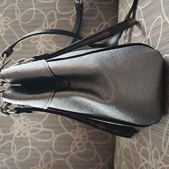 Coach Brooke Carryall - Picture 7 of 12